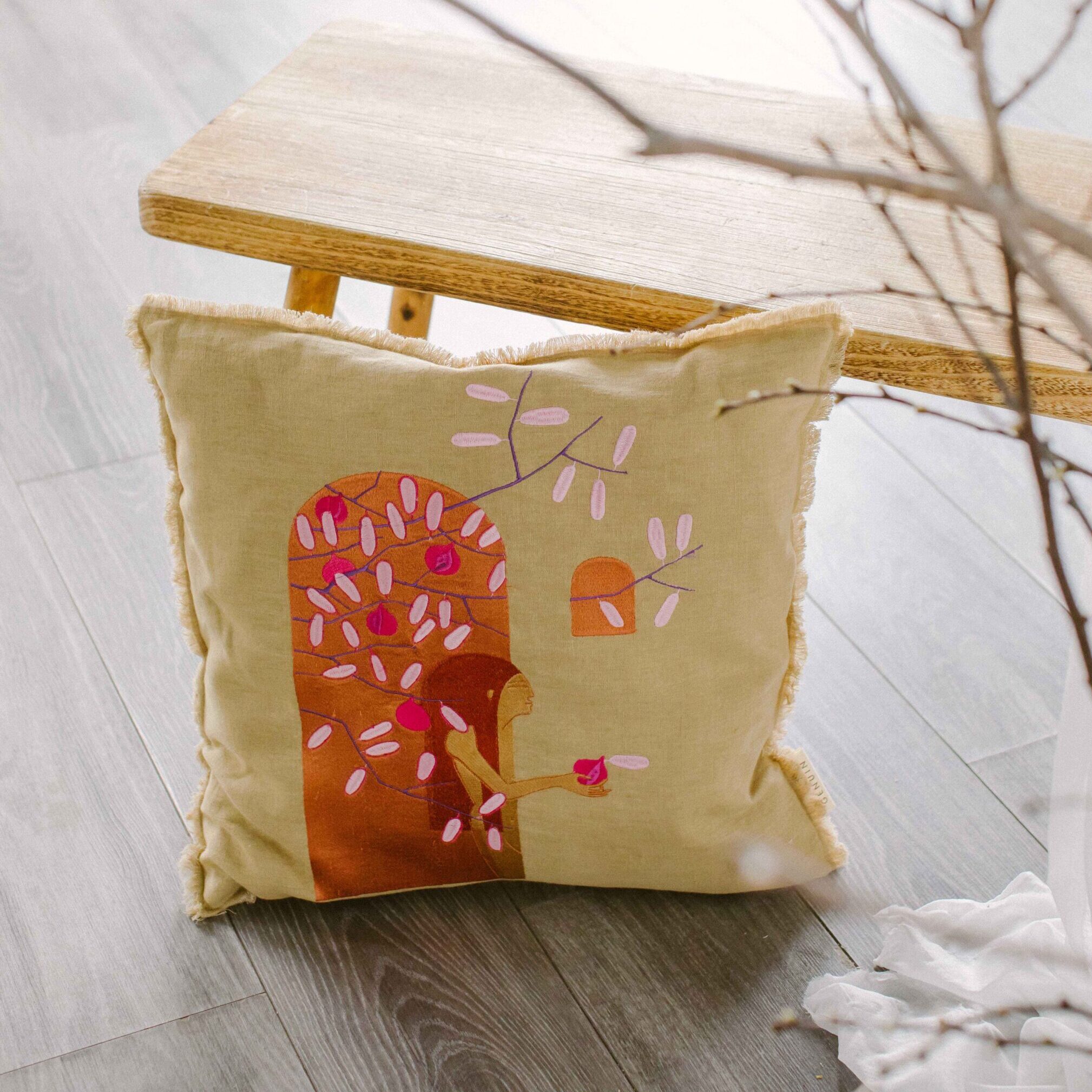 The Gift Zierkissen 50x50