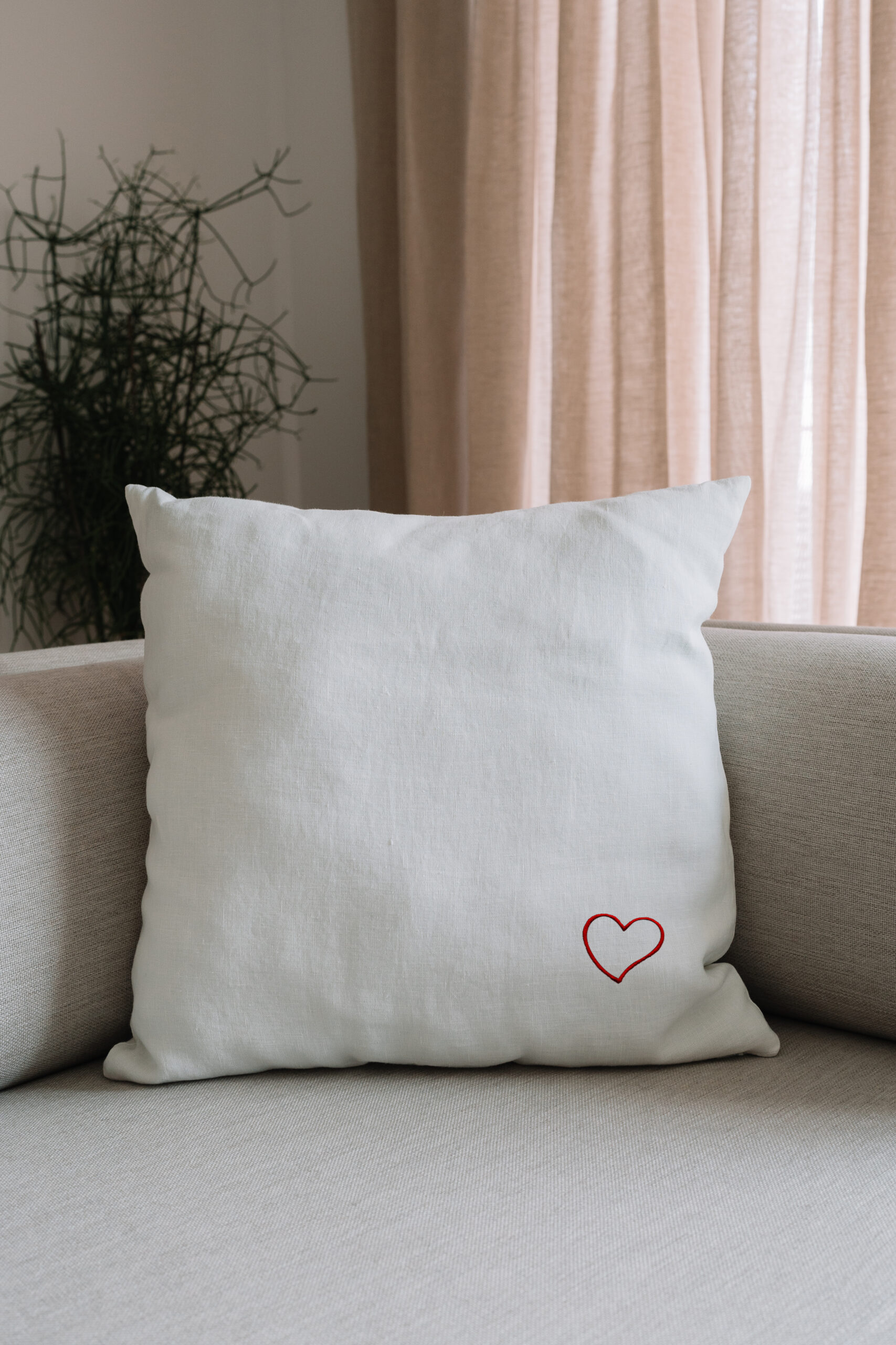 Kissen in CLASIC einfach 50x50 mit einfacher Stickerei