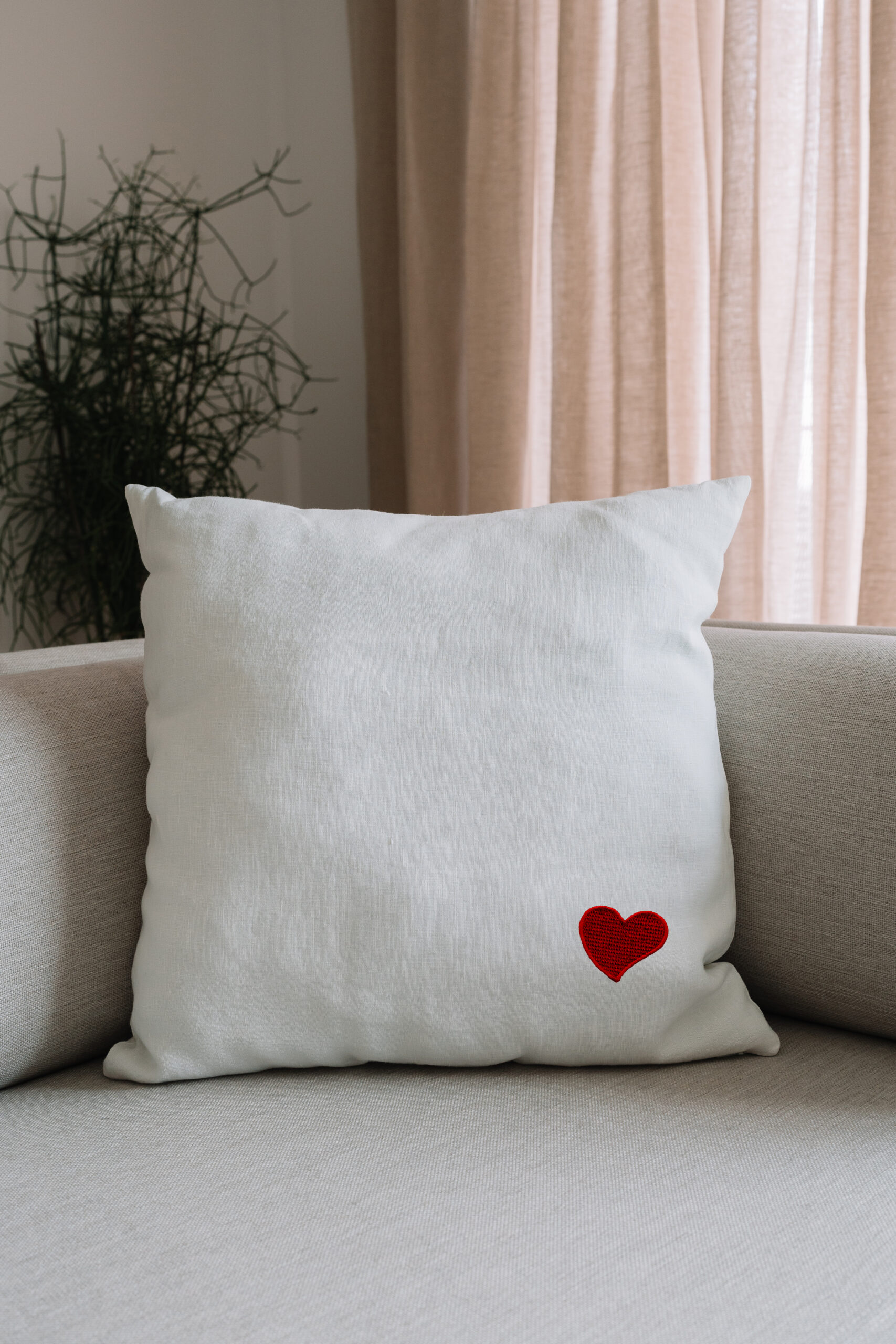 Kissen in CLASIC einfach 50x50 mit Stickerei