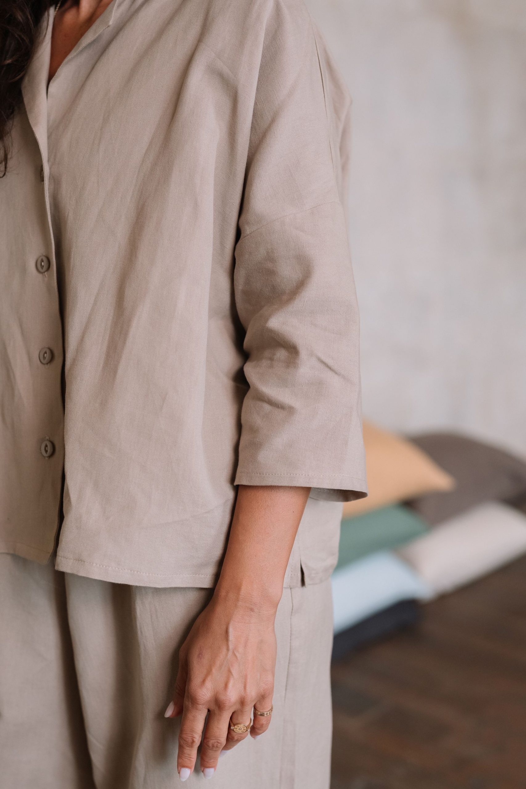 Damen Pyjamabluse aus Leinen und Baumwolle Earth Beige